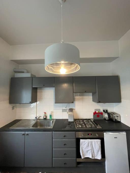 Apartament 1 Comfortable Studio Okręg wyborczy Hove Zewnętrze zdjęcie