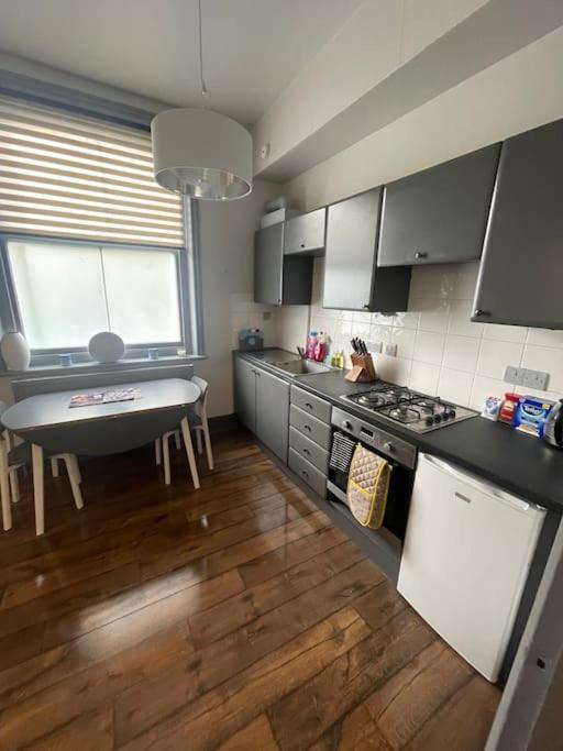 Apartament 1 Comfortable Studio Okręg wyborczy Hove Zewnętrze zdjęcie