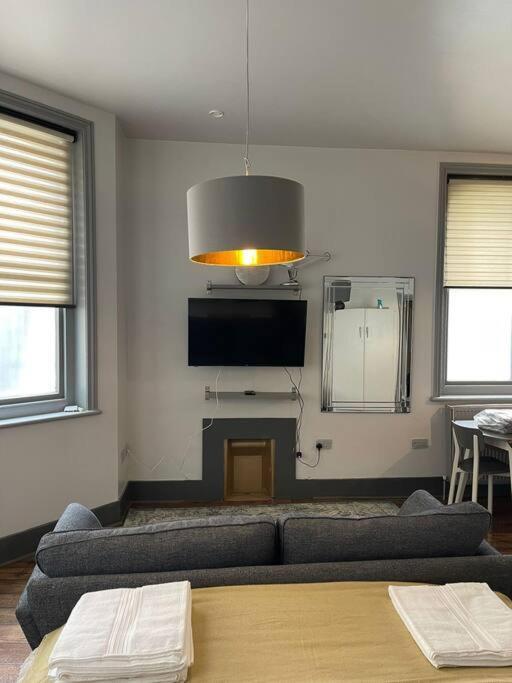 Apartament 1 Comfortable Studio Okręg wyborczy Hove Zewnętrze zdjęcie