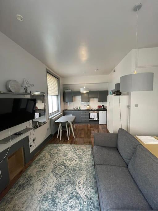 Apartament 1 Comfortable Studio Okręg wyborczy Hove Zewnętrze zdjęcie