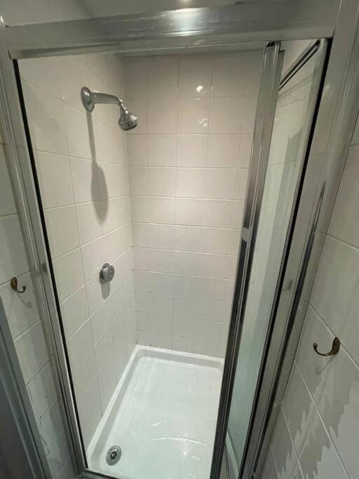 Apartament 1 Comfortable Studio Okręg wyborczy Hove Zewnętrze zdjęcie