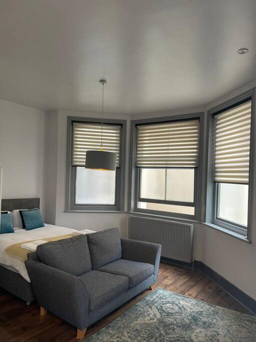 Apartament 1 Comfortable Studio Okręg wyborczy Hove Zewnętrze zdjęcie