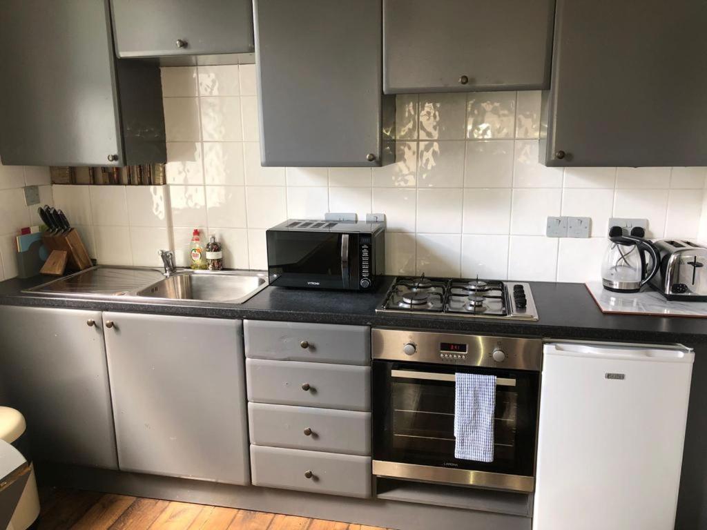Apartament 1 Comfortable Studio Okręg wyborczy Hove Zewnętrze zdjęcie